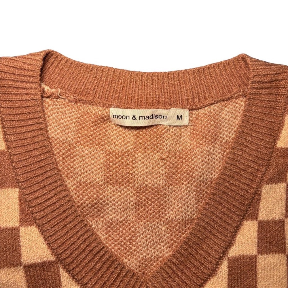 Moon And Madison Brown And Cream, Checkered Sweater Vest Size Medium - Picture 2 of 3